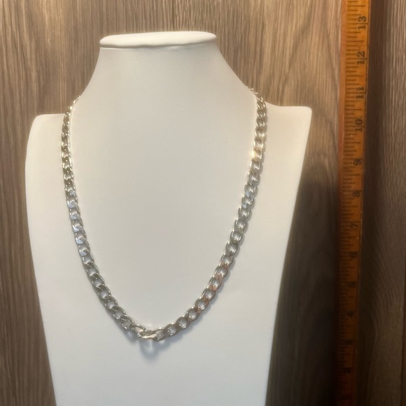 Silver Chain - Picture 3 of 5